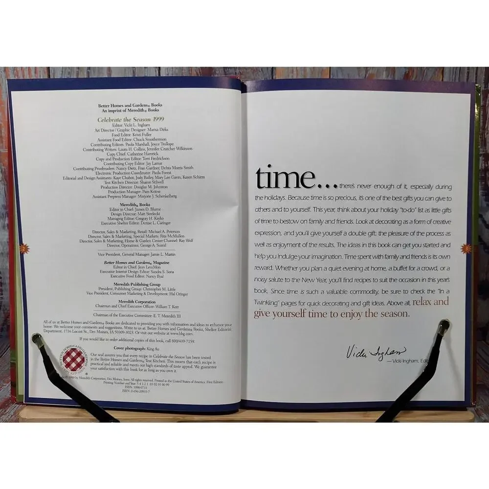 Better Homes and Gardens Celebrate the Season‎ 1999 Hardcover Book